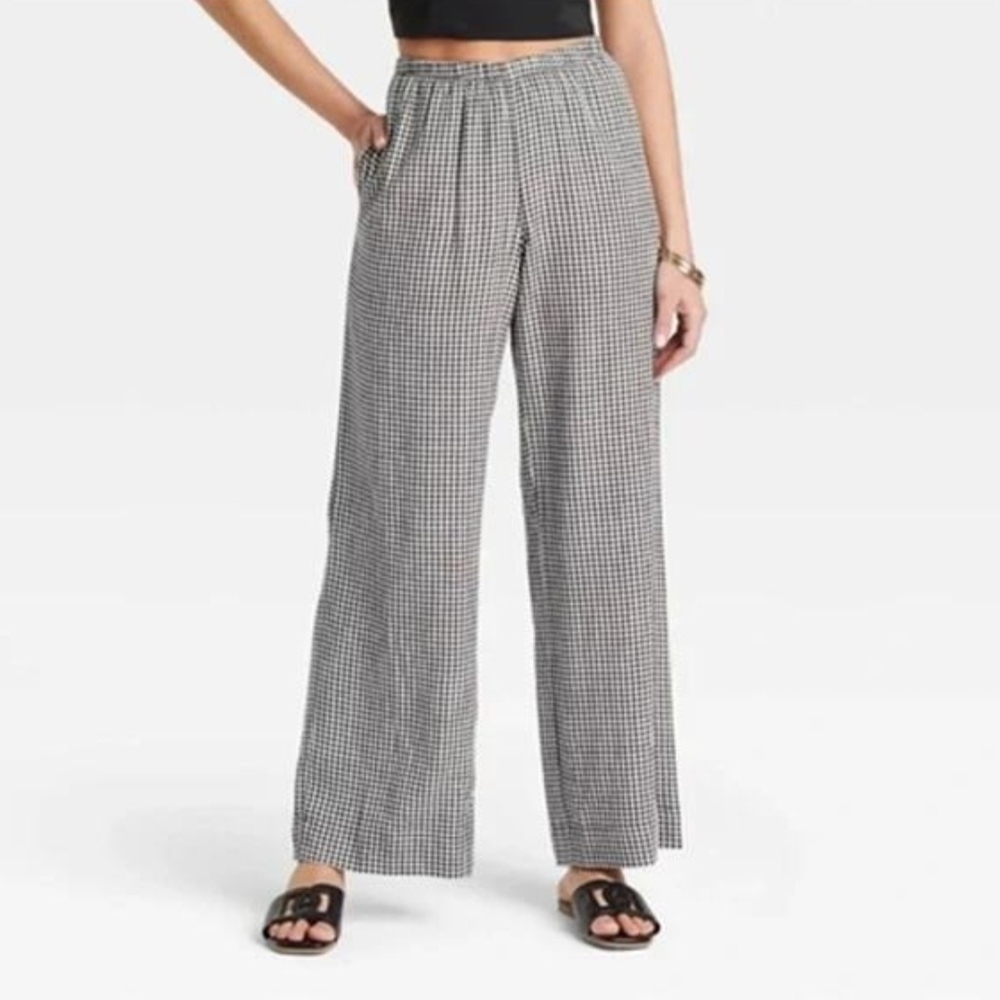 Women'a Black and White Gingham Pants